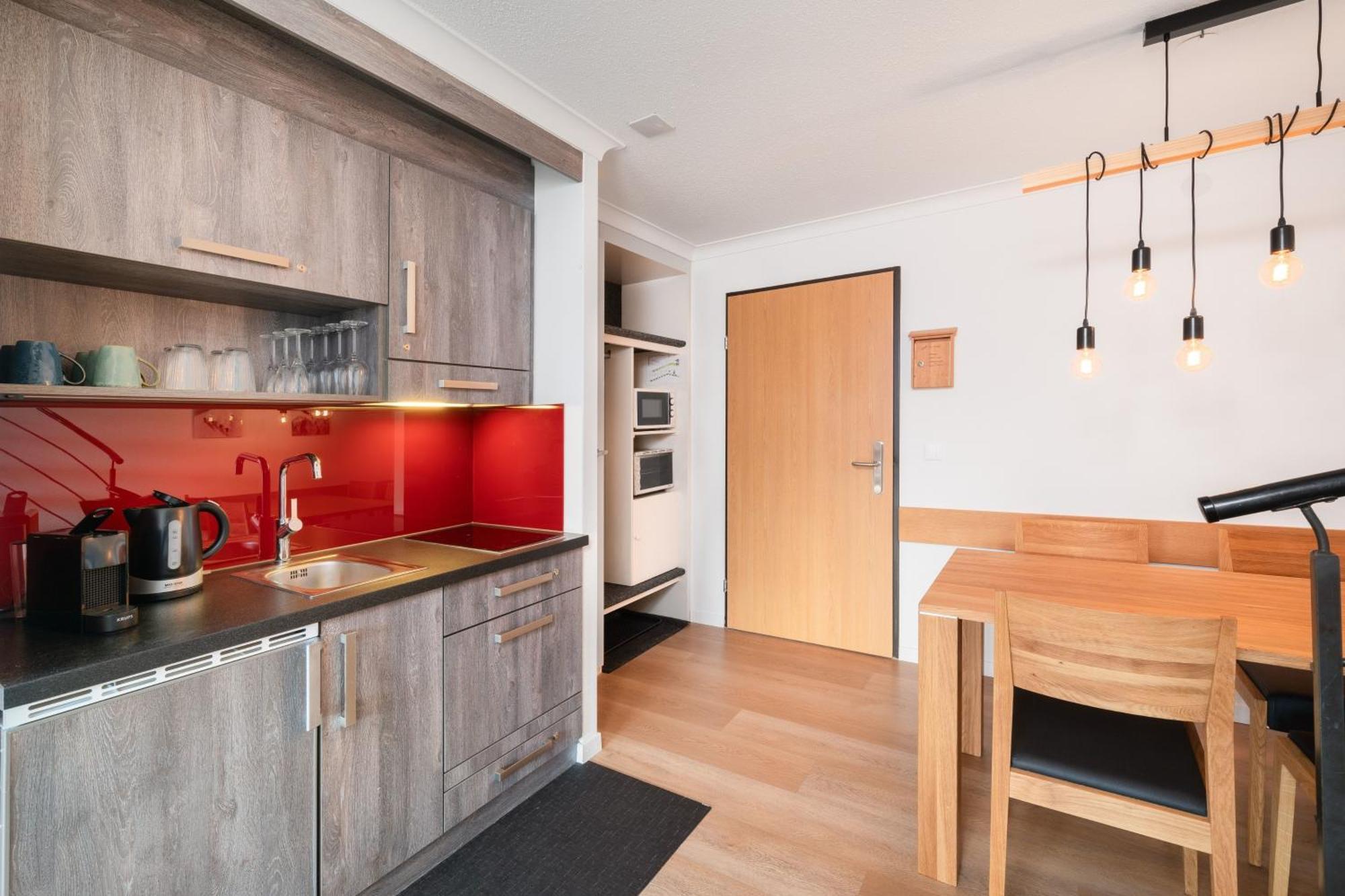 Wohnung Edelweiss Direkt In 4 Sterne Hotel Beatenberg Exterior foto